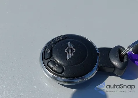 2013 Mini Hardtop Cooper z USA, uszkodzony, nr VIN WMWSU3C57DT546298